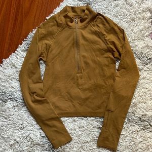 It’s Rulu Cropped Half Zip